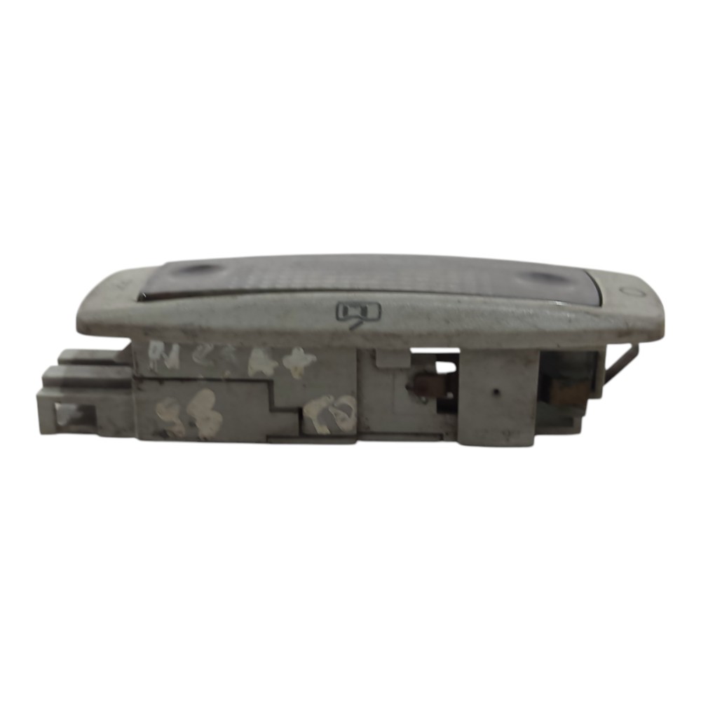 Luz Cortesia Teto Traseira Direita Vw Passat 1997 A 2000 5