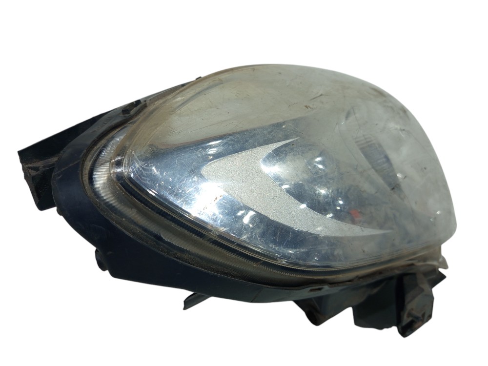 Farol Dianteiro Direito Nissan Versa 2011 2012 2013 A 2014 Direito/passageiro 4