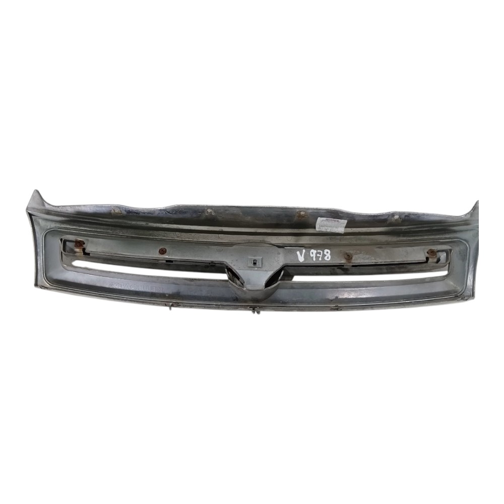 Grade Dianteira Emblema Fiat Palio Siena 2004 A 2012 Avaria 8
