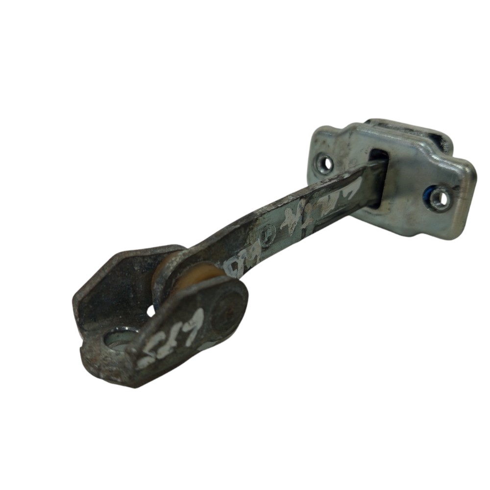 Limitador Porta Dianteira Direita Celta 2000 2001 A 2012 1