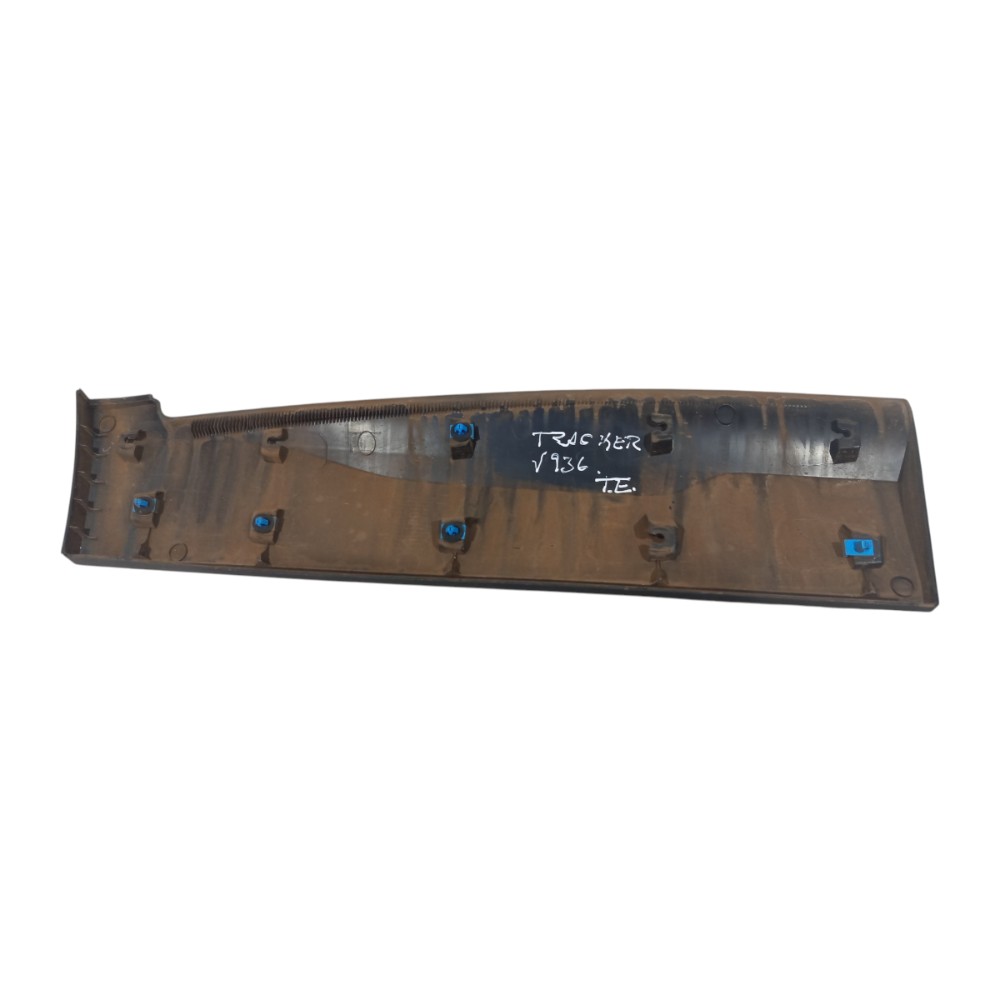Friso Porta Traseira Esquerda Gm Tracker 2022 A 2024 3