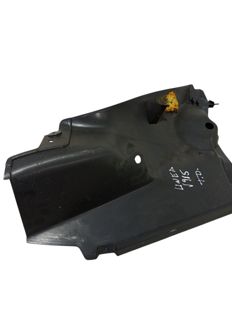 Moldura Coluna Inferior Direita Fiat Linea 2008 A 2014 6