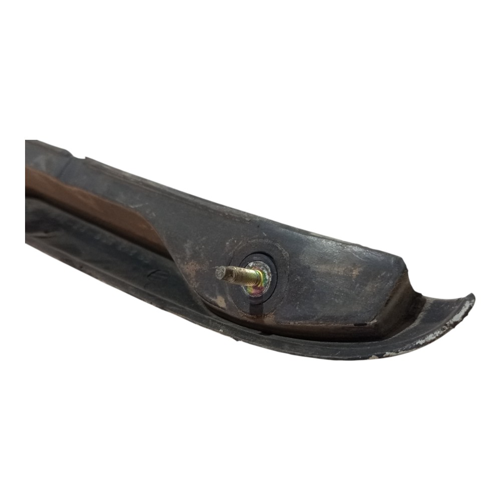 Friso Acabamento Porta Malas Chevrolet Corsa 1994 A 2002 Prata 7