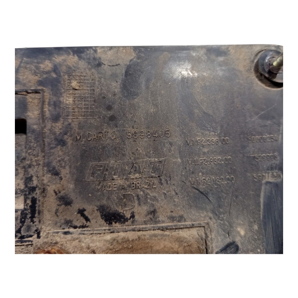 Base Carcaça Circuito Lanterna Traseira Direita Uno 96 A 02 Preto 3