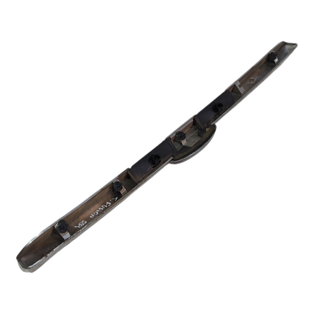 Friso Tampa Traseira Porta Malas Ford Fusion 2006 A 2009 4