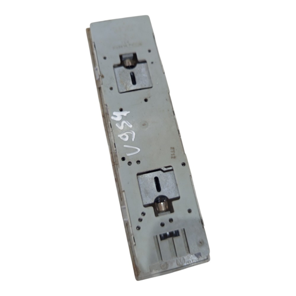Luz Interna Volkswagen Jetta 2010 A 2020 0886400 4