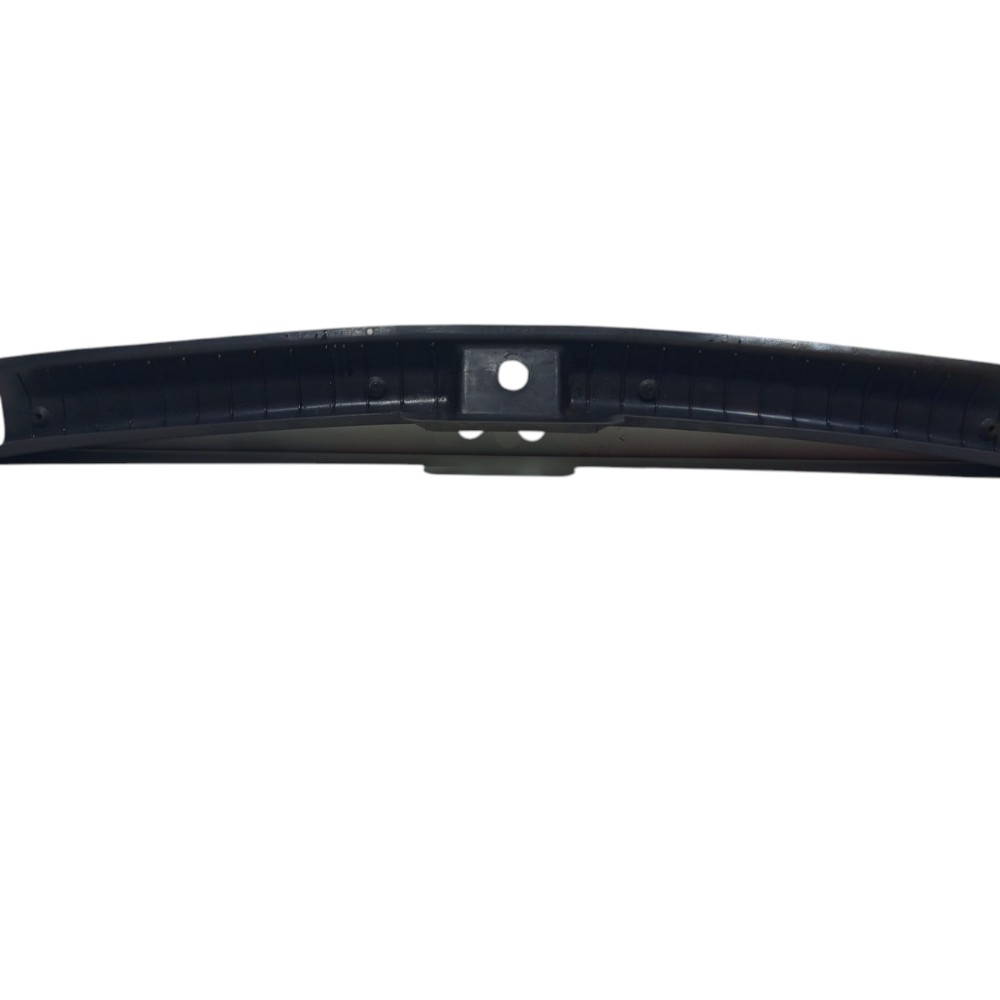 Moldura Inferior Porta Malas Chevrolet Corsa 1997 98 A 2012 4