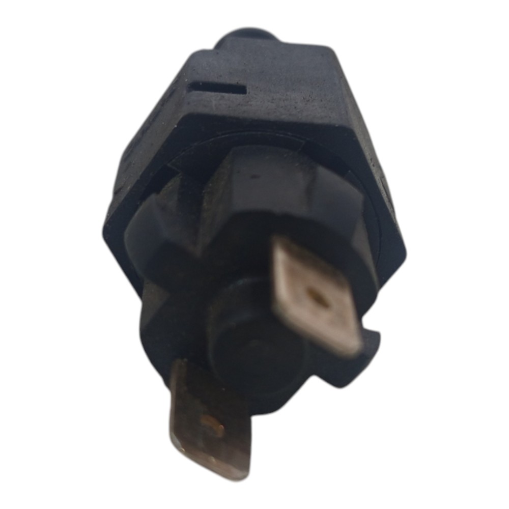 Sensor Interruptor Luz Pedal Gm Celta 2000 2001 2002 A 2005 2