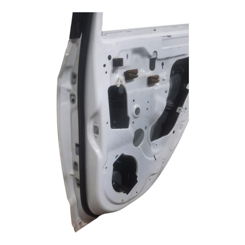 Porta Traseira Direita Chevrolet Sonic 2012 A 2015 Traseira Direito 8
