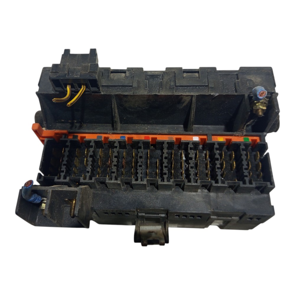 Caixa Fusíveis Relê Vw Gol G3 1.0 1999 2000 2001 2002 A 2005 8