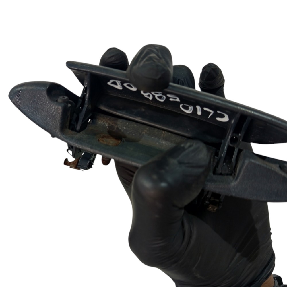 Maçaneta Externa Dianteira Direita Renault Clio 2000 A 2012 5