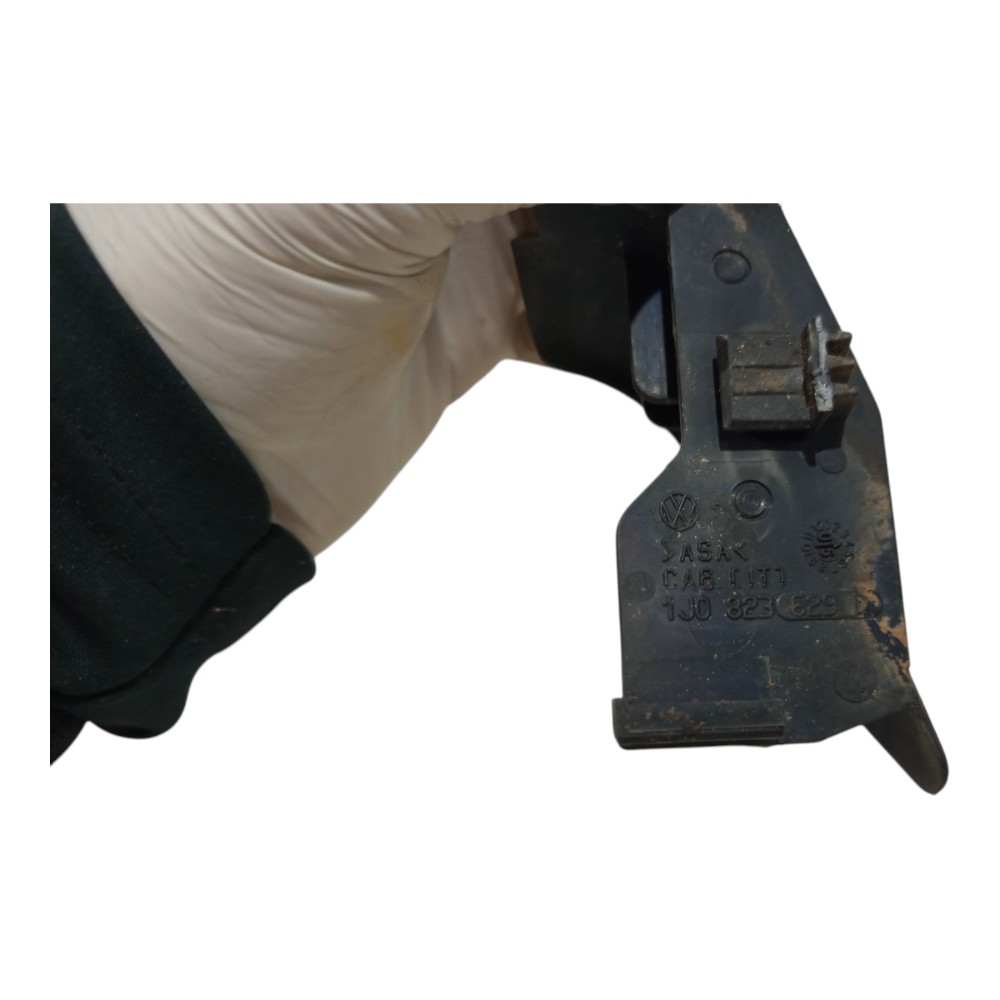 Capa Cobertura Dobradiça Capô Le Vw Gol 1998 A 2006 Avaria 4