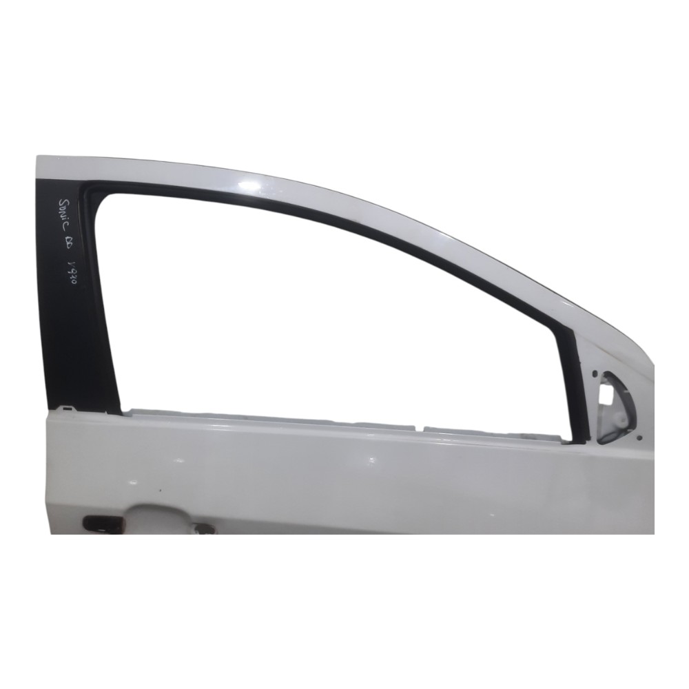 Porta Dianteira Direita Chevrolet Sonic 2013 A 2015 Detalhes Dianteira Direito Branco 7