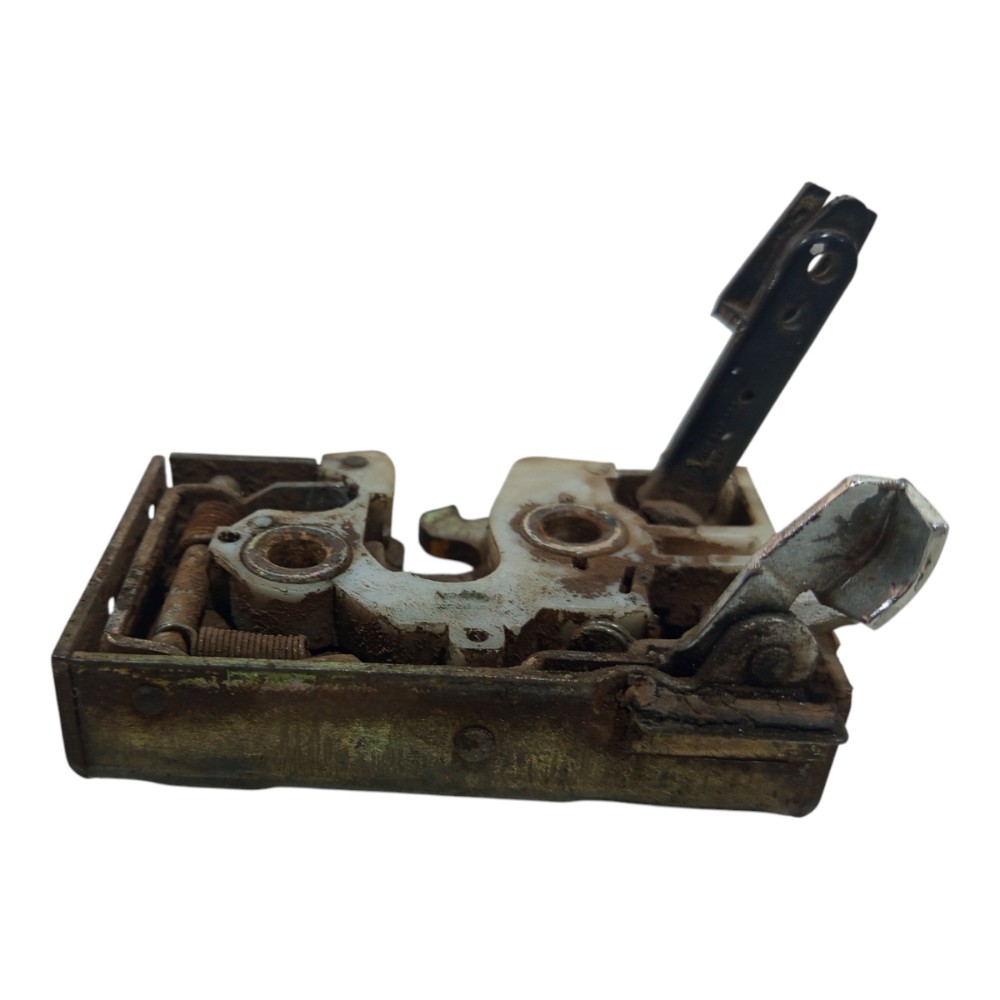 Fechadura Interna Dianteiro Esquerda Vw Santana 1991 A 1996 4