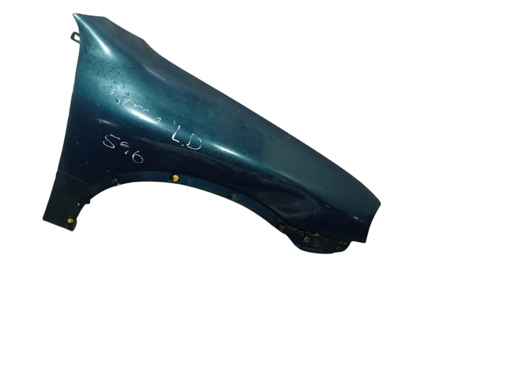 Paralama Direito Chevrolet Corsa 1994 1995 A 2000 Detalhes 2