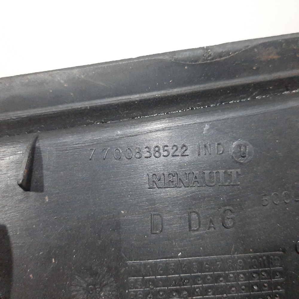 Grade Churrasqueira Direita Renault Scenic 1999 2000 A 2011 7