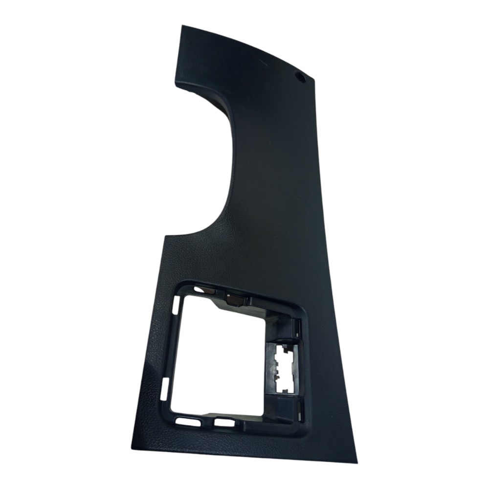 Moldura Inferior Painel Hyundai I30 1.8 2013 2014 A 2017 2