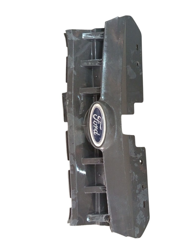 Grade Frontal  C/ Emblema Ford Fiesta 2006 2007 2008 A 2013 1