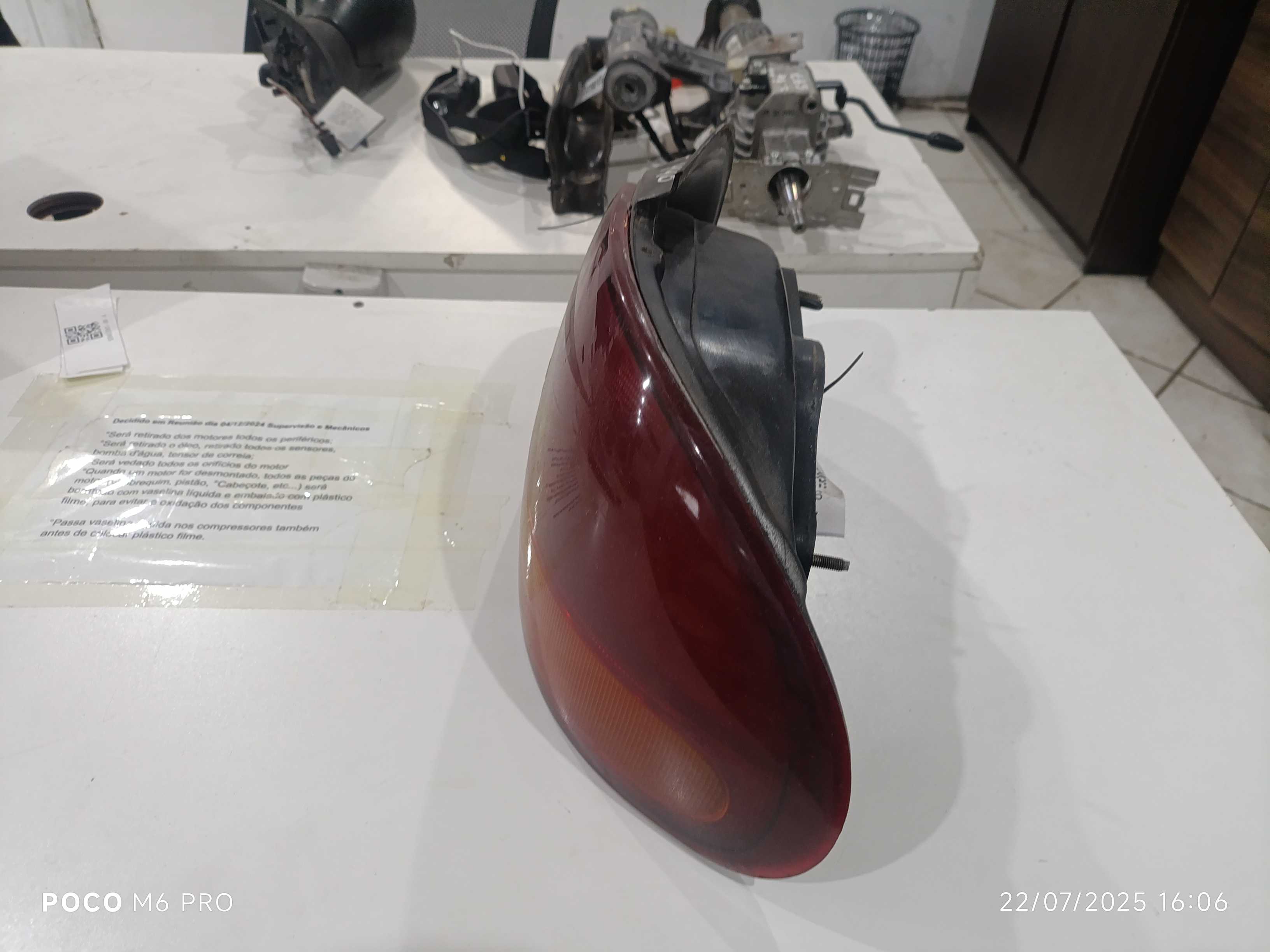 Lanterna Traseira Direita Hyundai Accent 1995 1996 A 1999 Direito/passageiro Vermelho 1