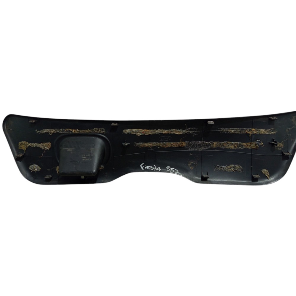 Revestimento Moldura Tampa Traseira Ford Fiesta 1996 A 2002 3