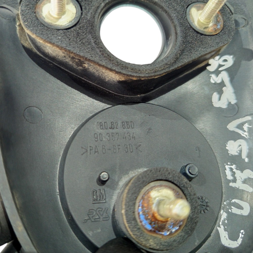 Moldura Tampa Traseiro Puxador Fechadura Corsa 1994 A 2002 7