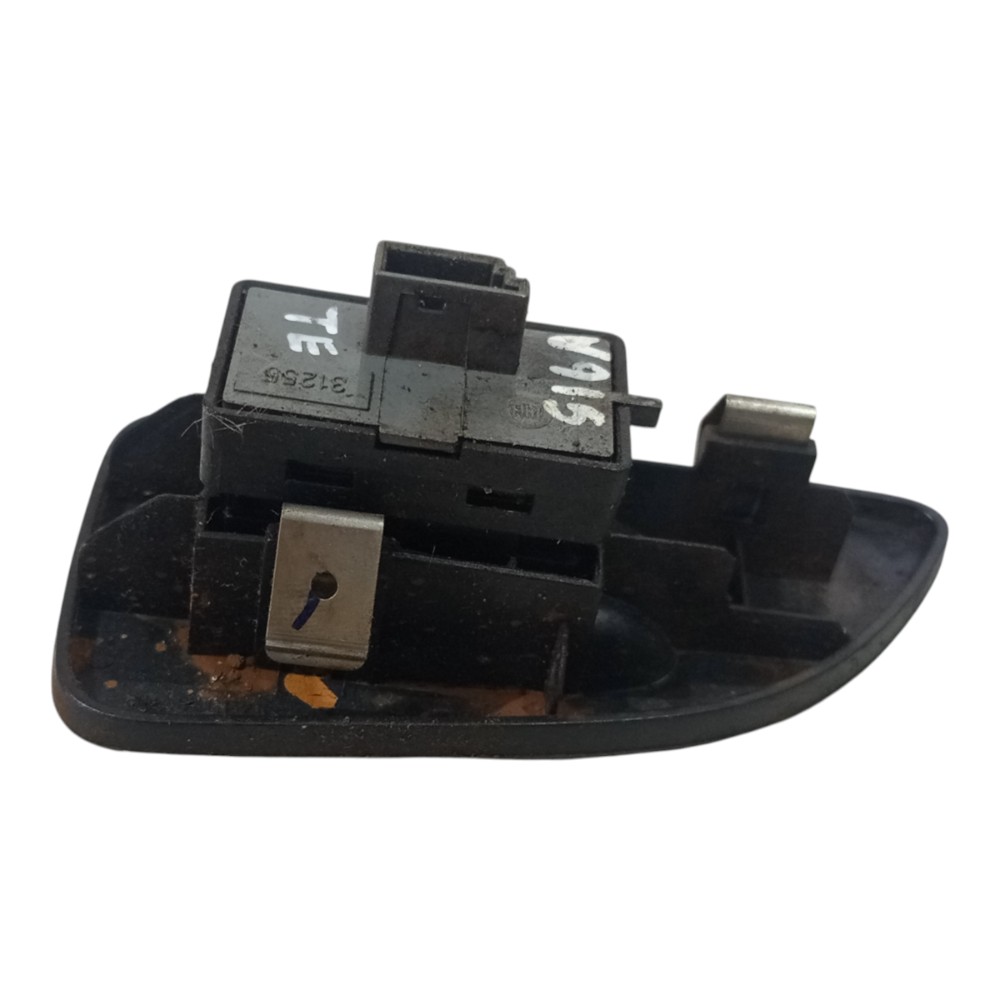 Botão Vidro Elétrico Traseiro Le Fiat Linea 2010 2011 A 2014 8