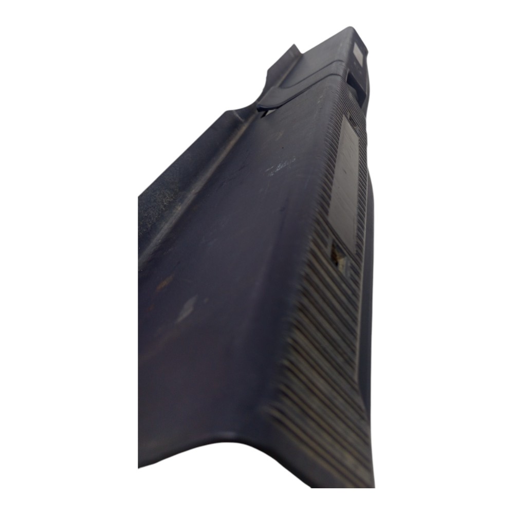 Acabamento Soleira Porta Malas Mercedes Cla 190 2003 A 2006 8