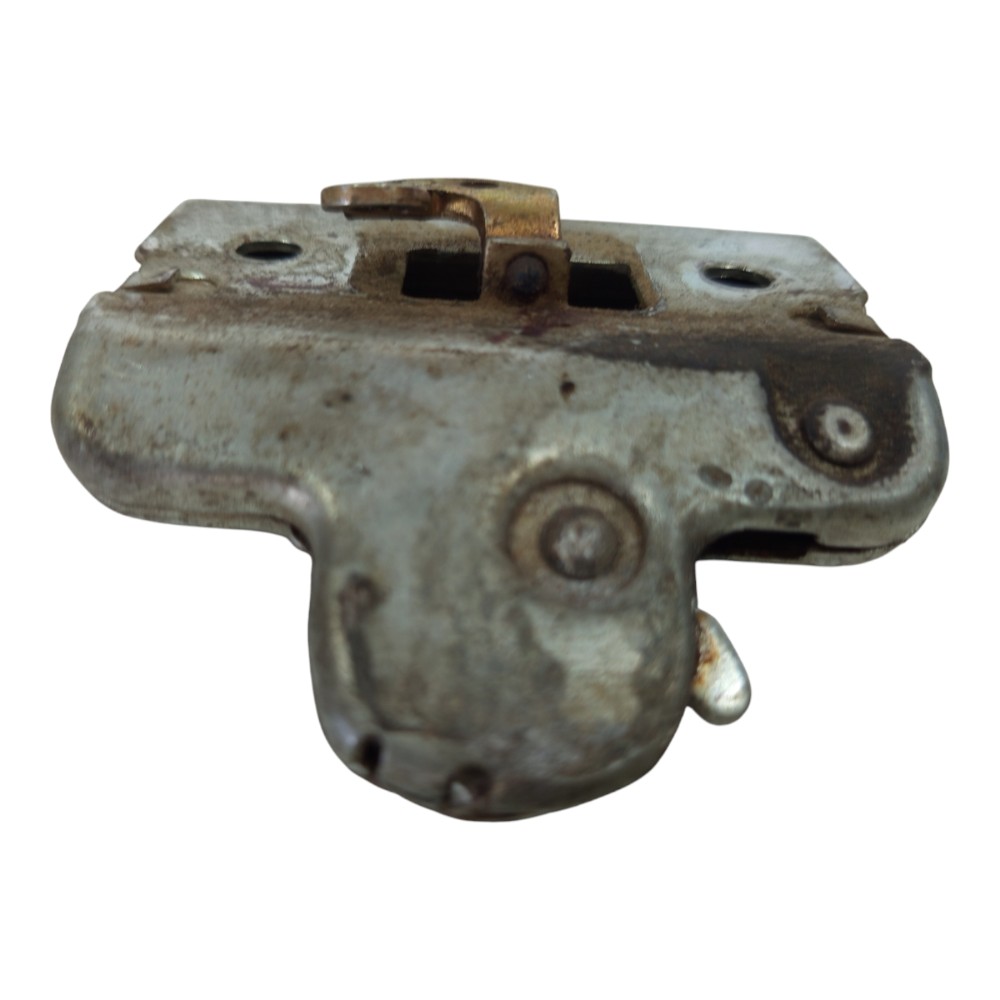 Fechadura porta mala chevrolet Monza 1993 1994 a 1999 3