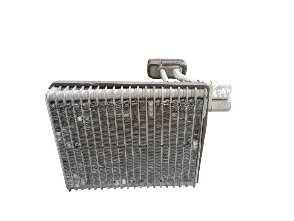 Evaporadora Ar Condicionado Peugeot 1.6 206 207 2001 A 2012 3