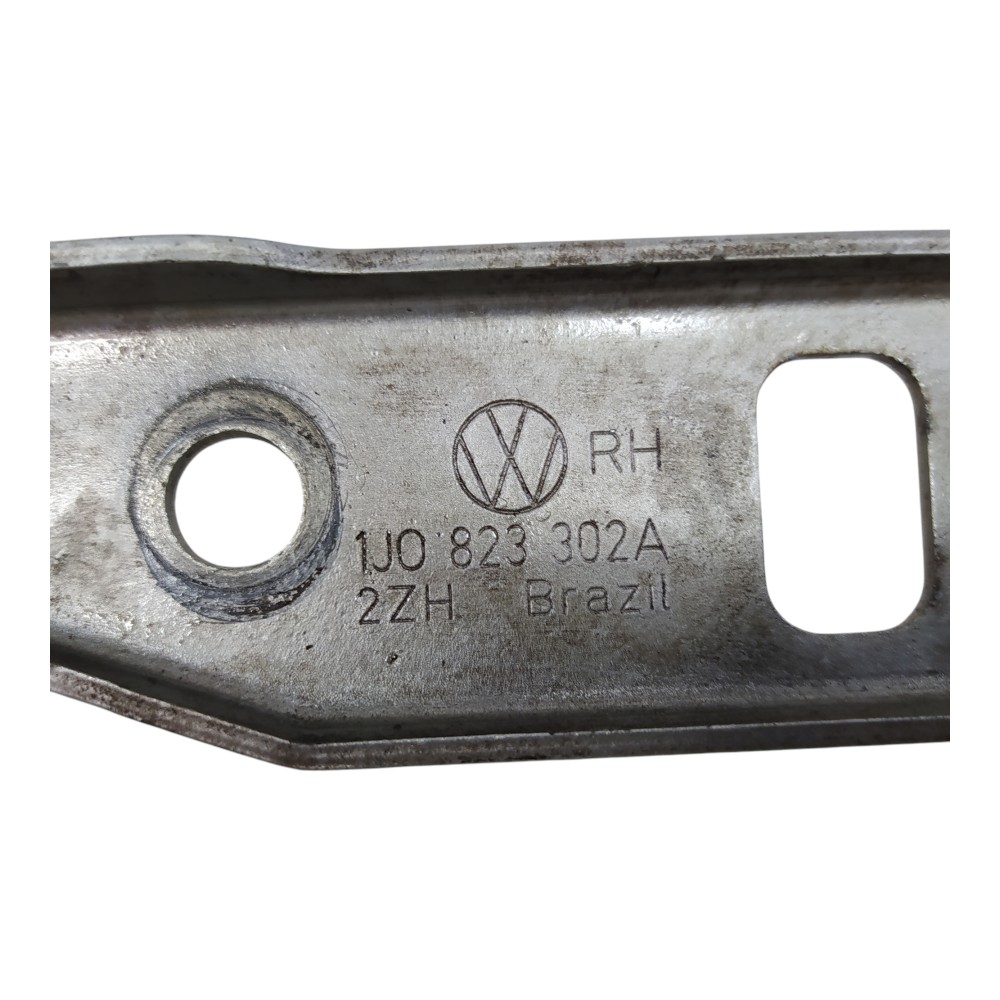 Dobradiça Capo Dianteiro Direito Vw Golf Mk4 1999 2000 A 06 8
