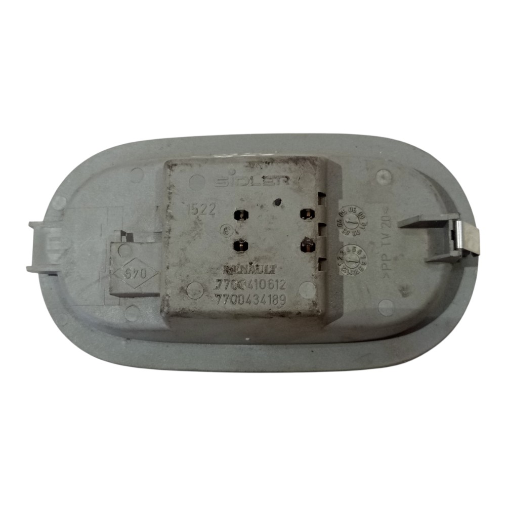 Luz Teto Cortesia Renault Clio C/avaria 2000 2001 A 2012 5