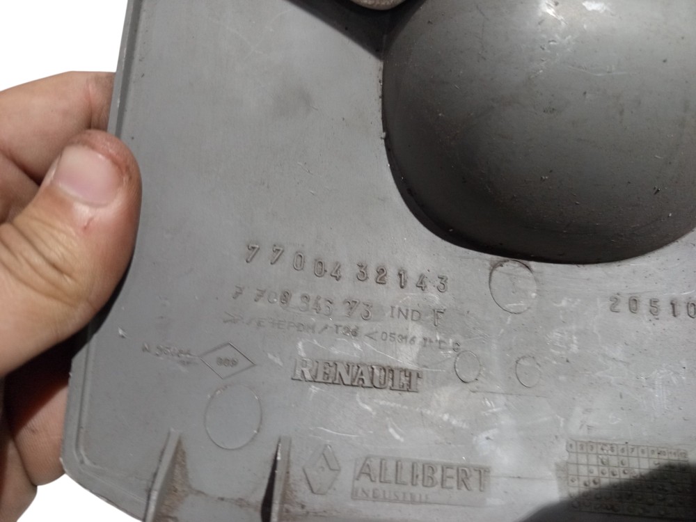 Acabamento Infer. Coluna Direção Renault Scenic 2001 A 2011 5