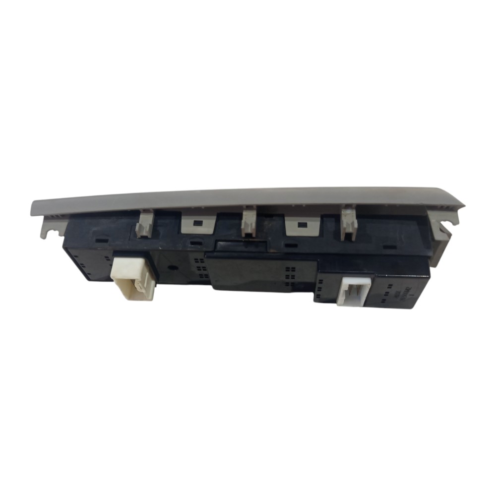 Botão Vidro Dianteiro Direito Hyundai Azera 2007 2008 A 2012 3