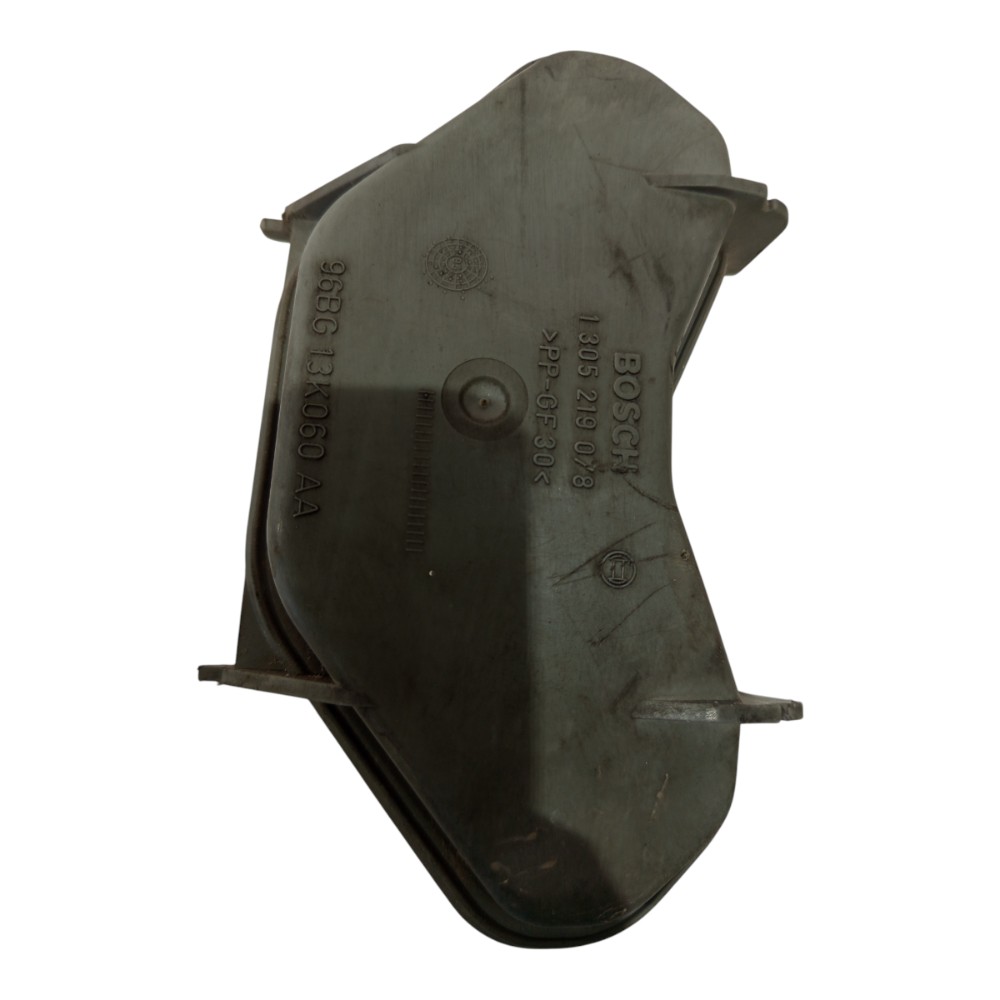 Tampa Farol L.e Ford Mondeo 1997 A 2001 3