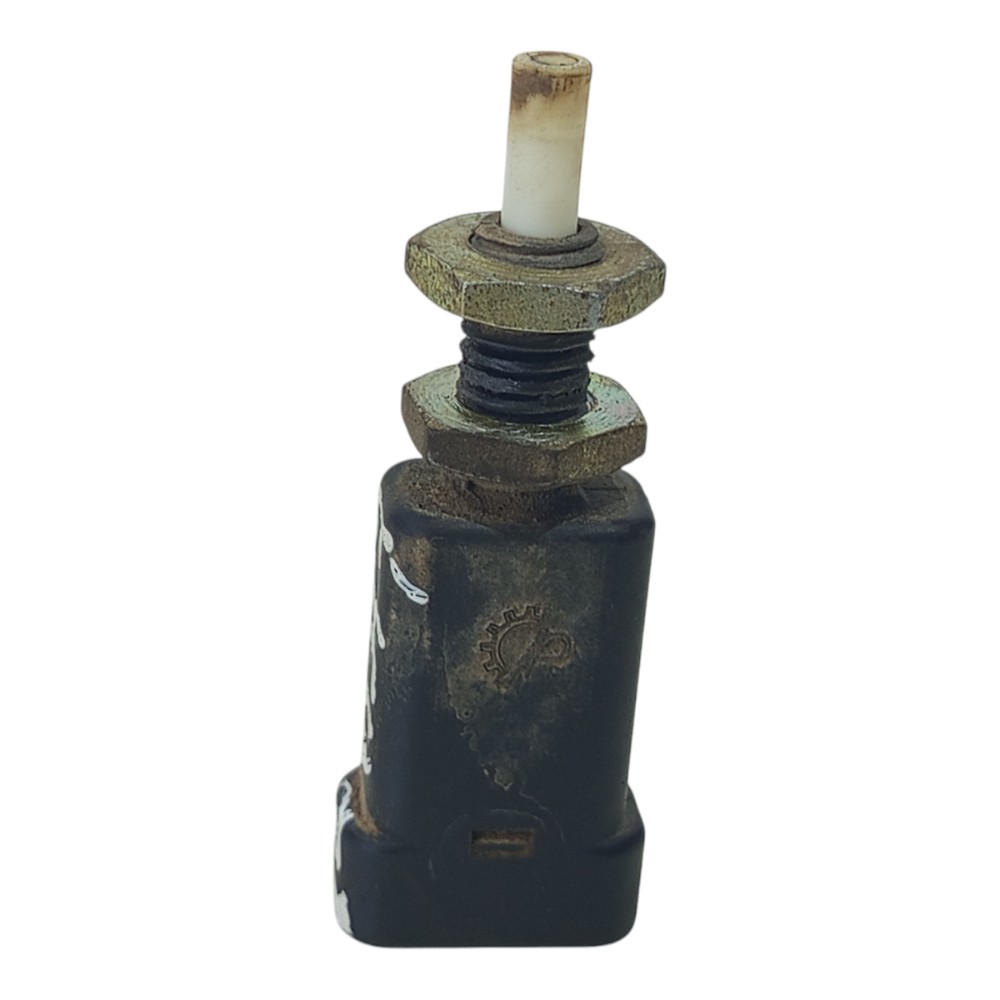 Interruptor Lanterna Freio Ford Escort 1.6 8v 1990 A 2003 4