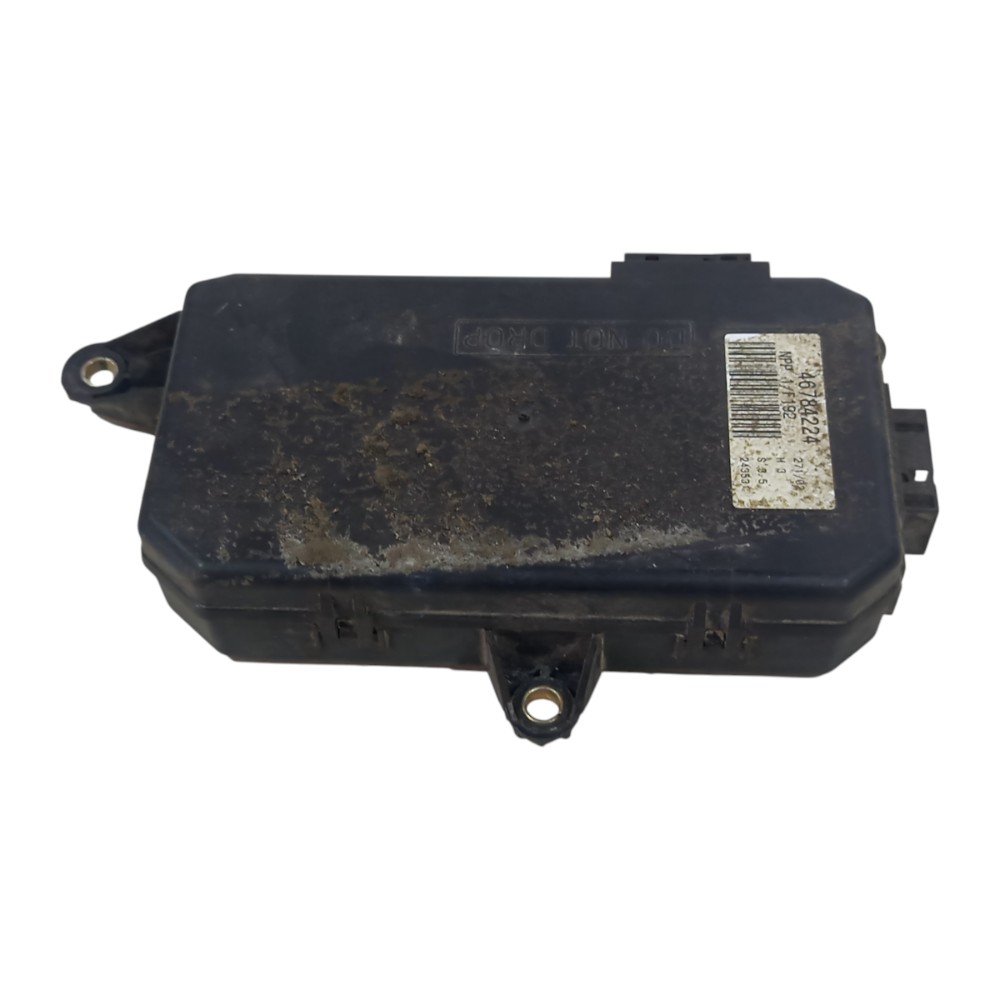 Modulo Vidro Dianteiro Direito Fiat Stilo 2003 2004 A 2011 7