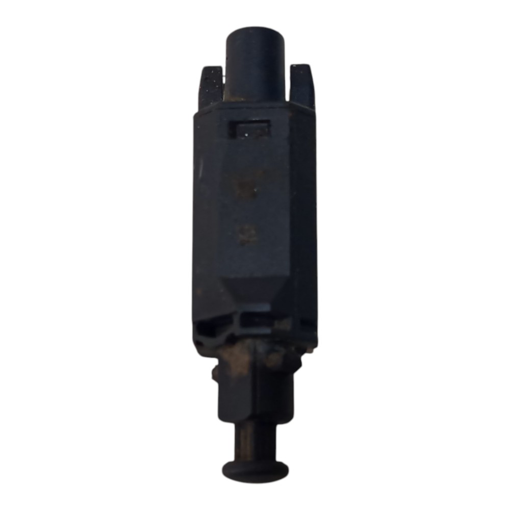 Interruptor Pedal Embreagem Chery Tiggo 2.0 16v 2009 A 2010 Preto 1