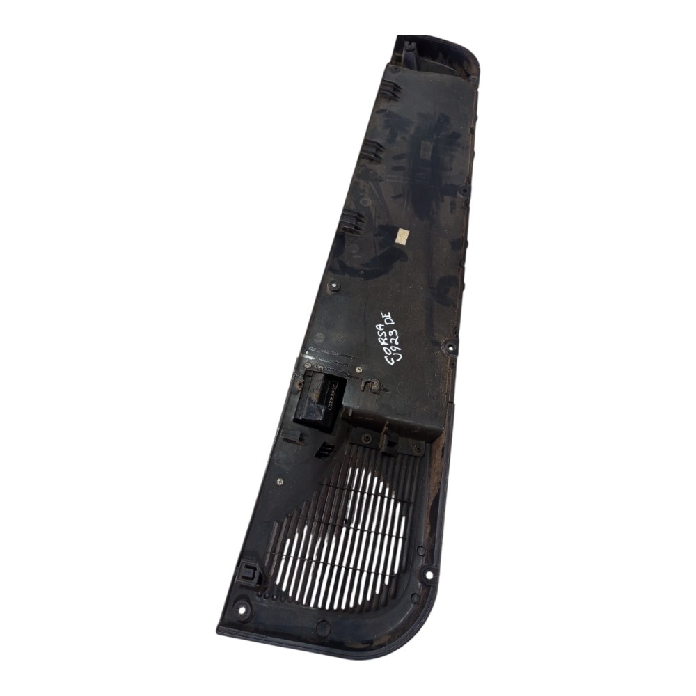 Porta Objetos Dianteira Direita Chevrolet Corsa 2003 A 2015 5