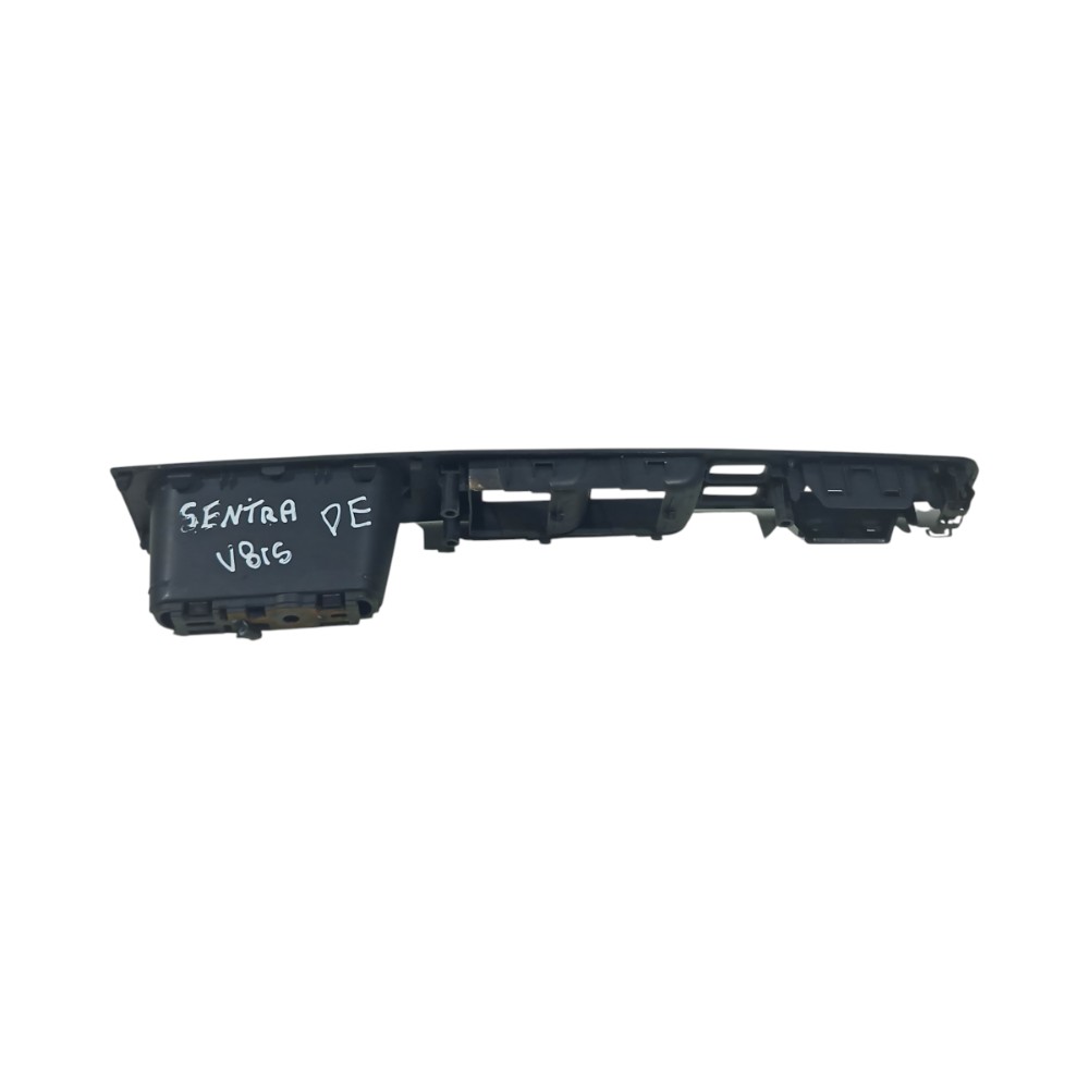 Moldura Botão Vidro Diant Esquerdo Nissan Sentra 2007 A 2013 5