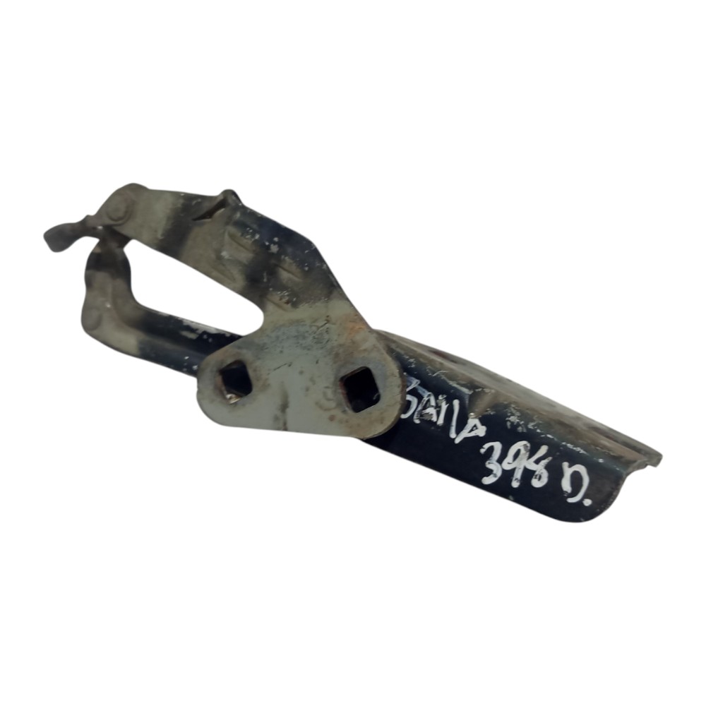 Dobriça Direita Tampa Dianteira Citroen Xsara 2005 A 2010 2