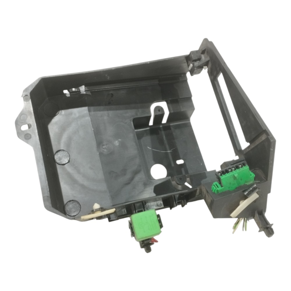 Suporte Caixa Fusíveis Módulo Bsi Peugeot 206 2003 A 2008 1
