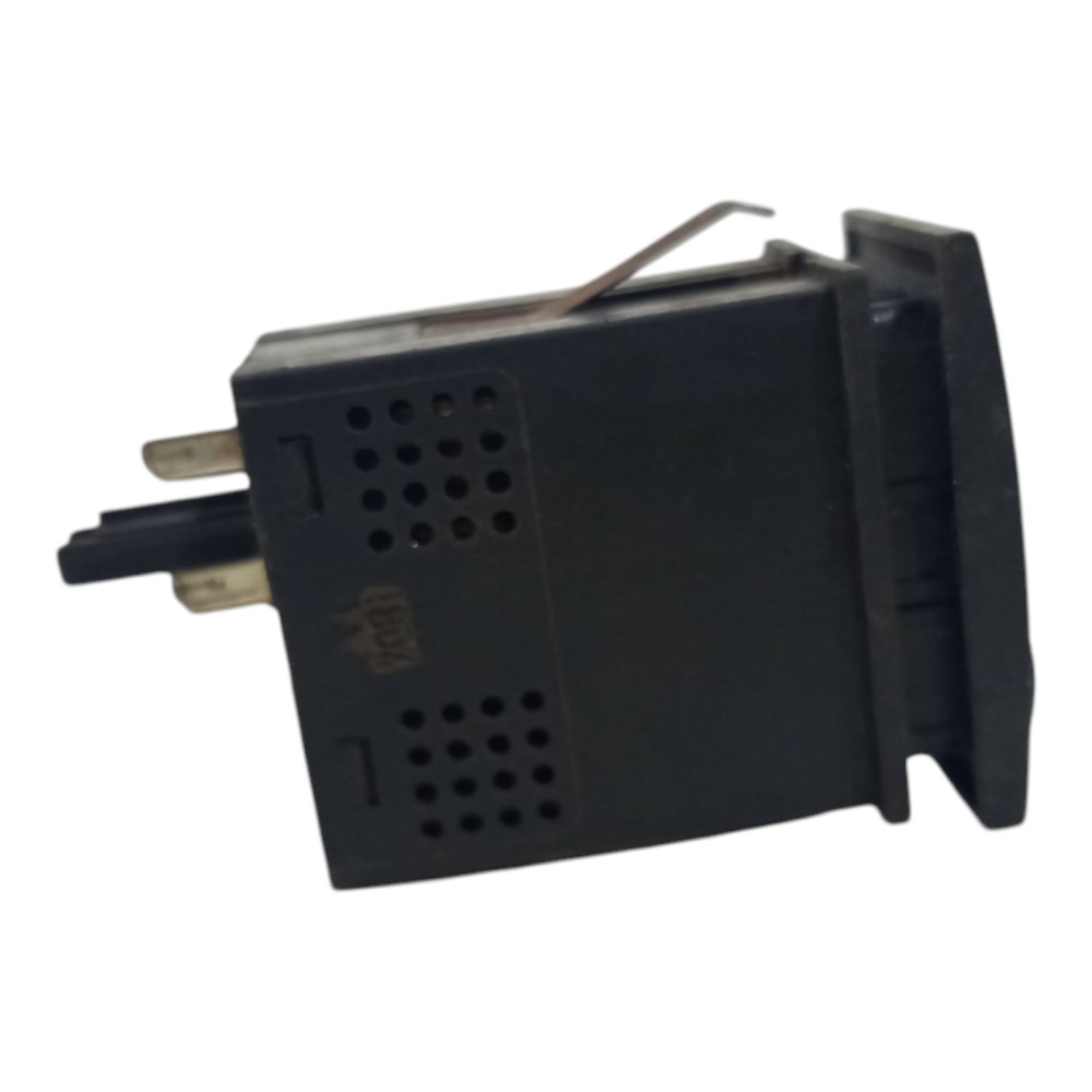 Botão Desembaçador Vidro Traseiro Vw Parati 1997 1998 A 2001 3