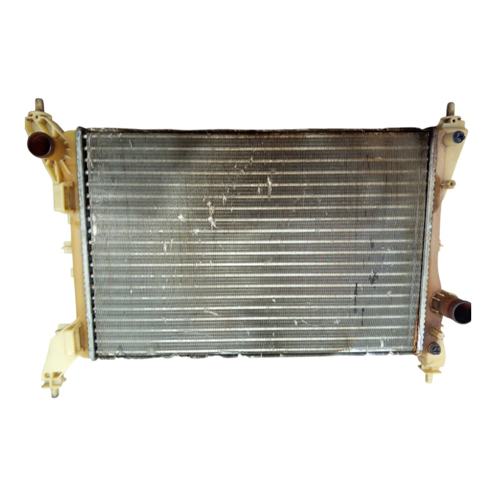 Radiador Fiat Punto Elx 1.4 1.8 2008 2009 2010 A 2011 1