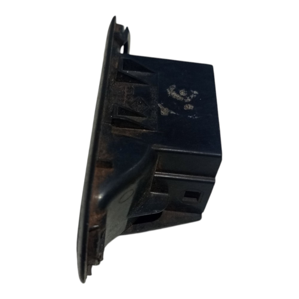 Moldura Botão Vidro Traseiro Renault Duster 2012 A 2016 3