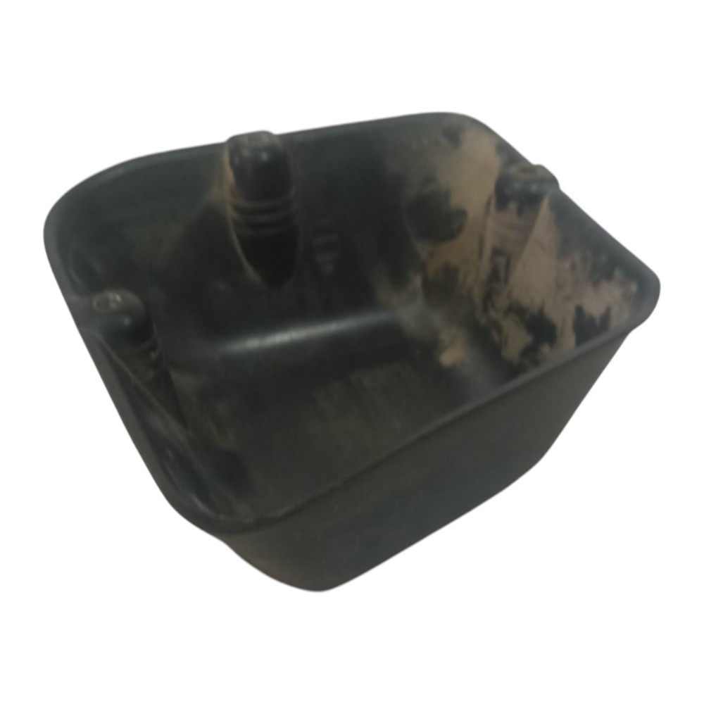 Protetor Interno Lanterna Tras Esquerda Fiat Siena 2005/2014 1