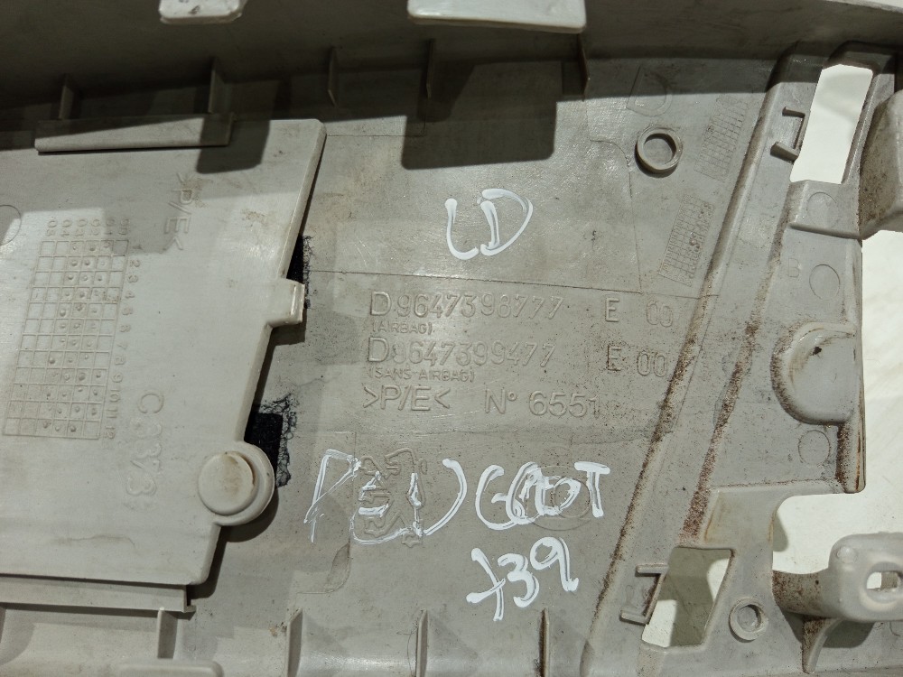 Moldura Coluna Lado Direi Peugeot 307 2001 2002 2003 A 2008 6
