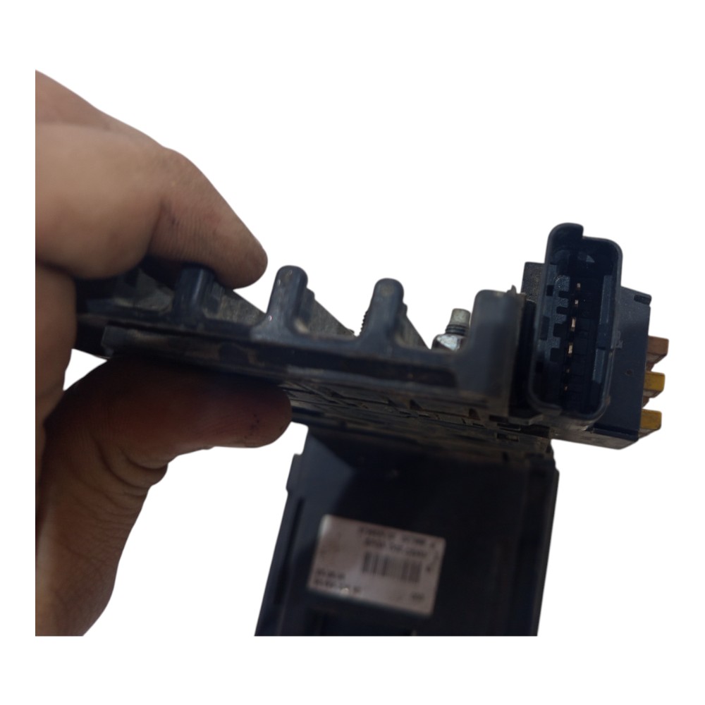 Placa Fusivel Bateria Citroen C4 Picasso 2007 2008 A 2013 9