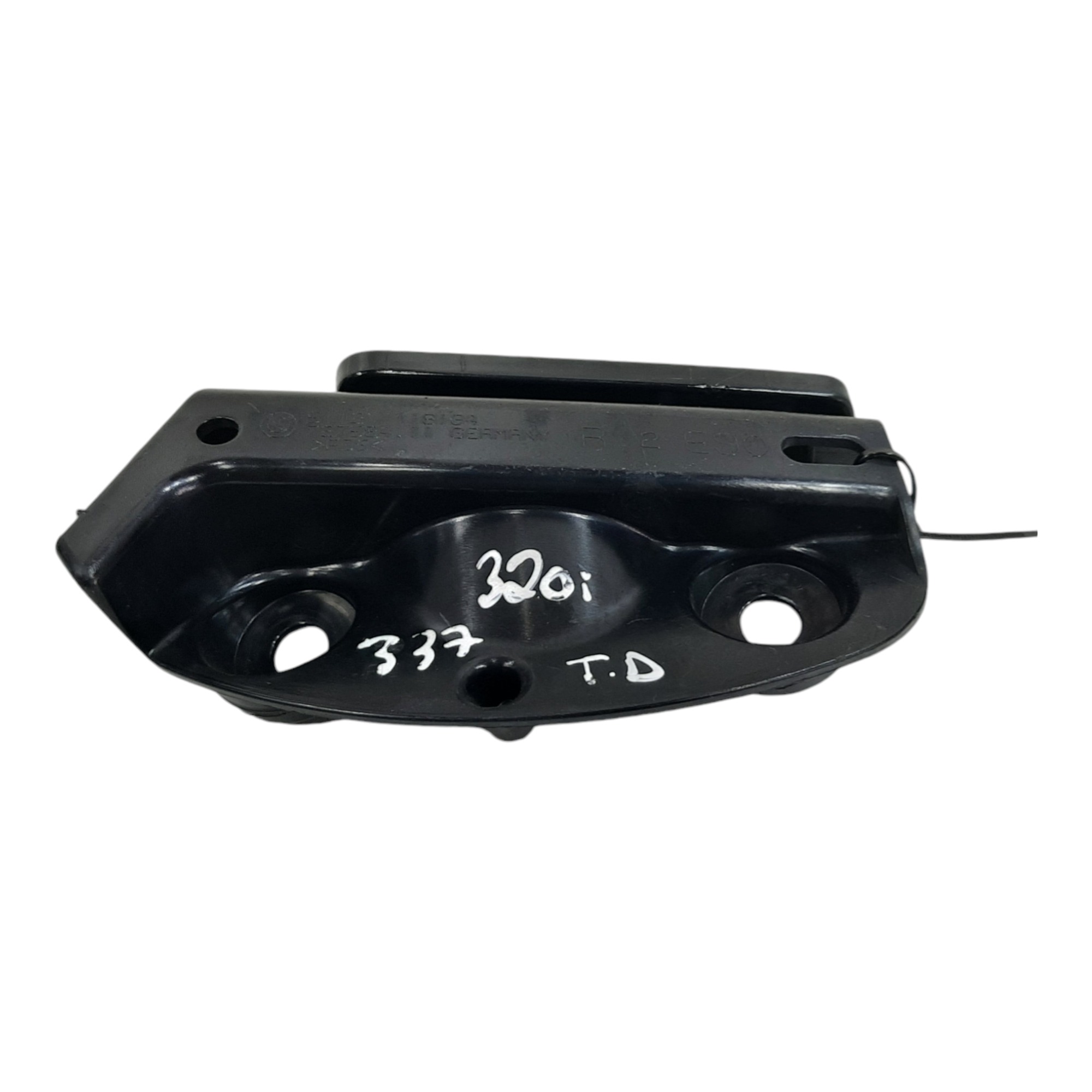 Guia Para-choque Traseiro Direito Bmw 320i 2007 2008 A 2012 2