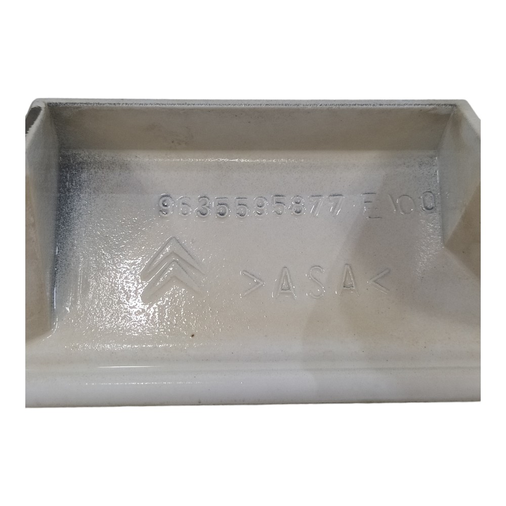 Moldura Luz De Placa Traseira Xsara 522 Kd2 7