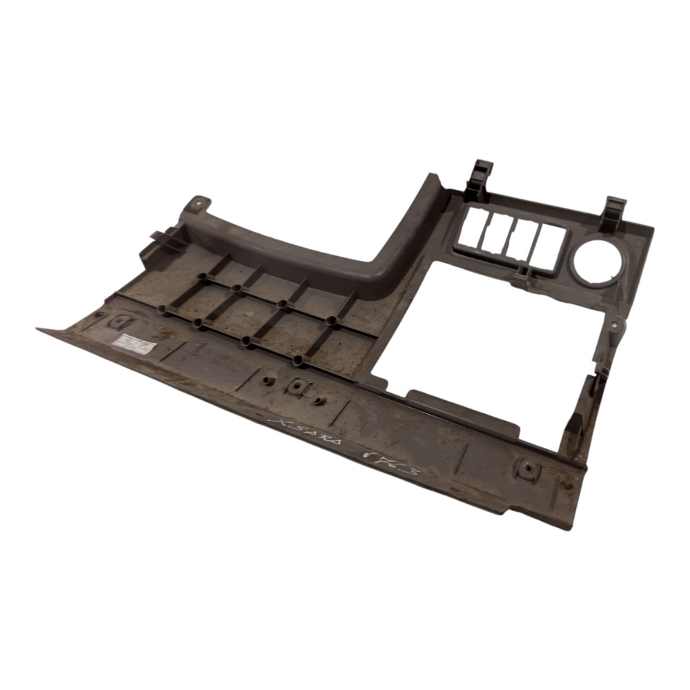 Moldura Tampa  Caixa Fusível Citroen Xsara 2001 2002 A 2012 7